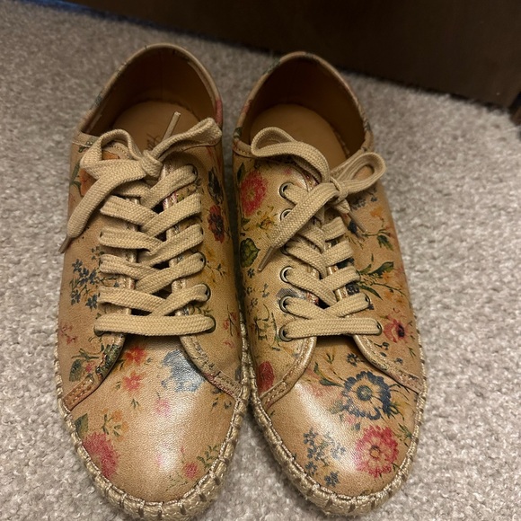 Patricia Nash Shoes Patricia Nash Emiliana Leather Sneakers Prairie Rose Poshmark